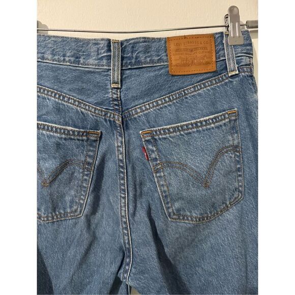 Levi’s Ribcage premium Straight ankle destroyed Knees W26 L27 - Picture 8 of 10